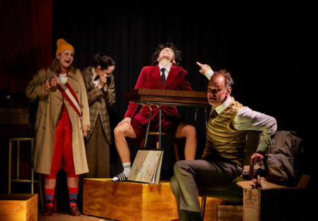 Amadeus – Volkstheater Wien – Kaja Dymnicki und Alexander Pschill überschreiben Peter Shaffers Mozart-Stück zu einer genialen Lachparty 