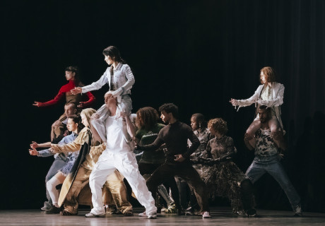 Age Of Content – Kampnagel Hamburg – (La)Horde eröffnen mit einer spektakulären Weltpremiere das Internationale Sommerfestival