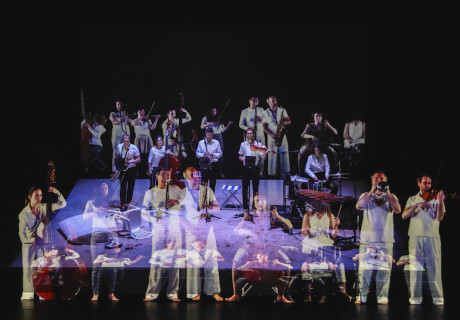 All right. Good night. – Hebbel am Ufer Berlin – Helgard Haug von Rimini Protokoll mit einem Stück über Verschwinden und Verlust 