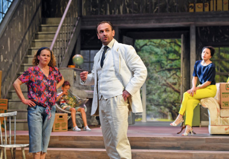 Appropriate – E.T.A Hoffmann Theater Bamberg – Sibylle Broll-Pape besorgt die deutschsprachige Erstaufführung von Branden Jacobs-Jenkins’ rassismuskritischem Familiendrama