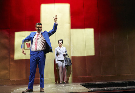 Beresina oder das Ende der Schweiz – Cihan Inan reichert den Film von Daniel Schmid im Konzert Theater Bern mit der Genderdebatte an