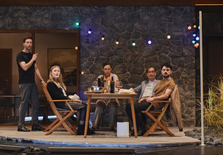 Biedermann und die Brandstifter – Staatstheater Braunschweig – Markus Heinzelmann aktualisiert Max Frisch