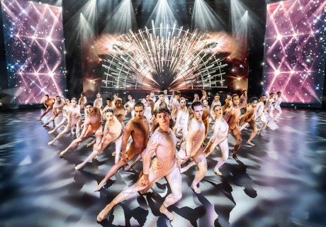 Blinded by Delight – Friedrichstadt-Palast Berlin – Die neue Grand Show im Herzen Berlins trägt Hoffnung in schwermütige Zeiten