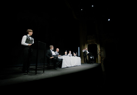 CORRECTIV enthüllt: Rechtsextremer Geheimplan gegen Deutschland – Eine szenische Lesung am Berliner Ensemble