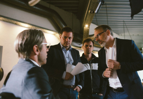 Cum-Ex Papers – Helge Schmidt präsentiert am Lichthof Theater Hamburg eine Recherche zum entfesselten Finanzwesen