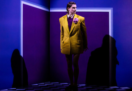 Der Lügenprinz – Berliner Ensemble – Lucia Wunsch inszeniert eine Rumpfansicht von Ibsens 