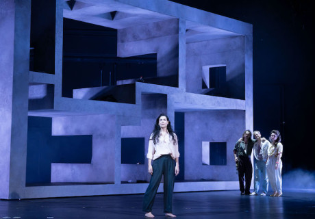 Die Brücke von Mostar – Theater Oberhausen – Regisseurin Anne Bader inszeniert Igor Memic' Stück über den Bosnienkrieg