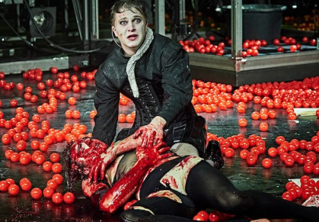 Don Karlos – Alexander Eisenachs ausholende Schiller-Inszenierung am Düsseldorfer Schauspielhaus 