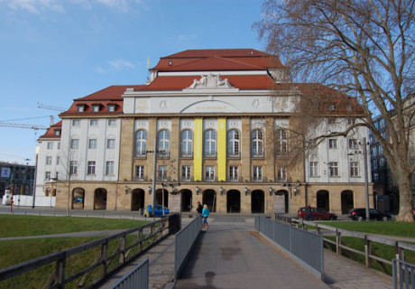 Die Rückkehr zum Flächentarif an Sachsens Theatern und Orchestern birgt bislang kaum bedachte Probleme