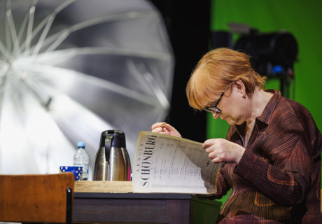 Ein Ermordeter aus Warschau – Kunstfest Weimar – Max Czollek, Michael Wertmüller und die Berliner Opernkompanie Novoflot erzählen von den Lücken des deutschen Erinnerns