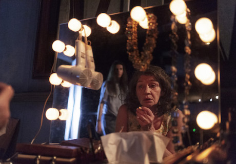 Eine Familie – Antú Romero Nunes inszeniert am Thalia Theater Hamburg Tracy Letts' Dauerbrenner 