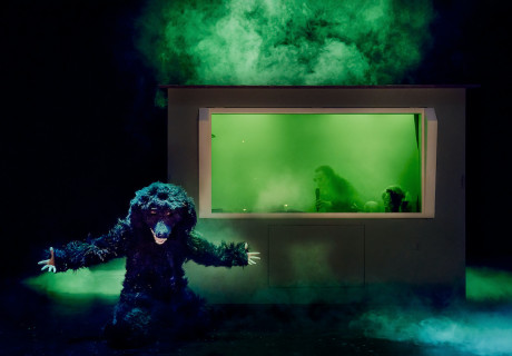 Faust – Vorarlberger Landestheater Bregenz – Max Merker inszeniert Goethes Gelehrtendrama schlank und freundlich