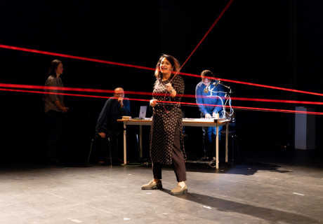 No More! White Money + Matrix Reinsurance – Sophiensaele Berlin – Neue Abende der Performance-Kollektive Flinn Works & Afra Tafri Creations sowie Markus&Markus