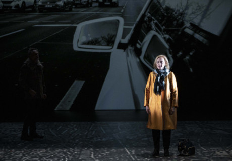 Berlin mon garçon – Odéon Théâtre de l’Europe Paris – Stanislas Nordey bringt Marie NDiayes Stück zur Uraufführung 