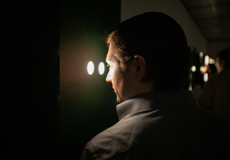 Heimweh – WUK Wien – Das Kollektiv Darum rollt den Skandal um Misshandlungen in österreichischen Kinderheimen auf