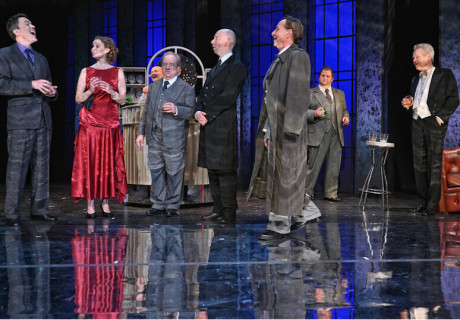 Der große Hanussen – Landesbühne Esslingen – Klaus Hemmerle inszeniert eine späte Uraufführung von Stefan Heym