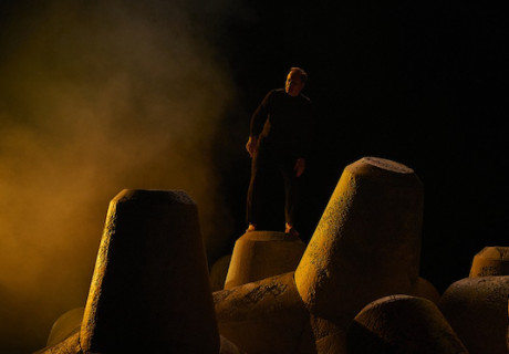 Die Hermannsschlacht – Burgtheater Wien – Martin Kušej macht's wie Peymann und gibt seinen Einstand als inszenierender Burgtheater-Direktor mit Kleist