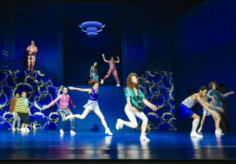 Hyperreal – Düsseldorfer Schauspielhaus – Constanza Macras bearbeitet komödiantisch die kollektive Corona-Depression