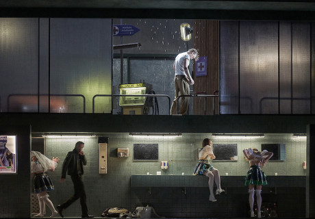 Kasimir und Karoline – Burgtheater Wien – Mateja Koležnik nimmt Horváth alle Volksfest-Seligkeit und schaut in die Abgründe des Menschseins