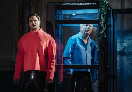 Keine Menschenseele – Burgtheater Wien – Die Gruppe Laokoon entführt ihr Publikum ins digitale Jenseits 