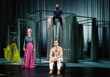 Klimatrilogie – Staatsschauspiel Hannover – Marie Bues inszeniert Thomas Köcks dreiteiliges Opus über das Erzählen der Klimakatastrophe