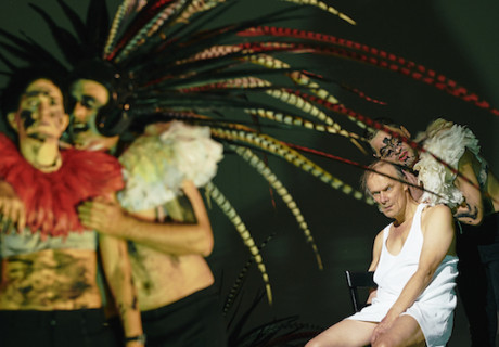 König Lear – Karin Beier inszeniert Shakespeares Blick in die Dunkelkammern des Alters am Schauspielhaus Hamburg 