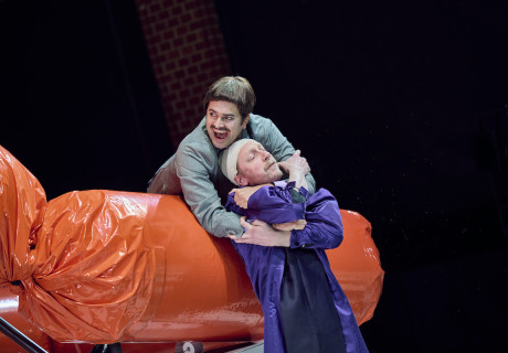 Der zerbrochne Krug – Staatstheater Saarbrücken – Pia Richter inszeniert Heinrich von Kleist