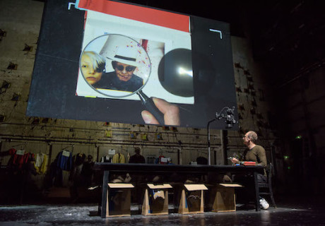 Land in Sicht – Akademietheater Wien – Joachim Meyerhoffs theatrale Gedenkfeier für den verstorbenen Schauspieler und Freund Ignaz Kirchner
