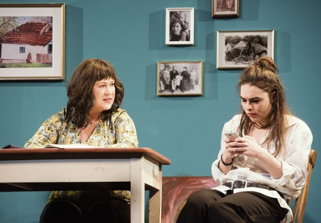 Lasst mich in Ruhe! – St. Pauli Theater Hamburg – Ulrich Waller bringt ein Familiendrama von Klaus Pohl zur Uraufführung