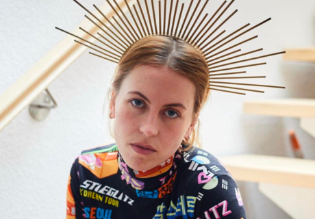 Die Kostümbildnerin Leonie Falke – Kurzporträt der Reihe 