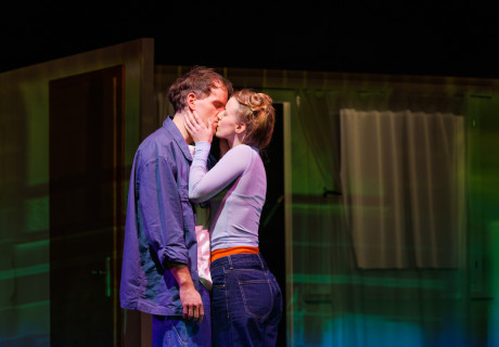 Liebe und Plattenbauten – Hessisches Landestheater Marburg – Romy Lehmann inszeniert Juliane Hendes' 