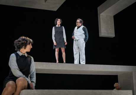 Mascha K. (Tourist Status) – Oldenburgisches Staatstheater – Ebru Tartıcı Borchers inszeniert Anja Hillings poetische Mascha Kaléko-Biografie