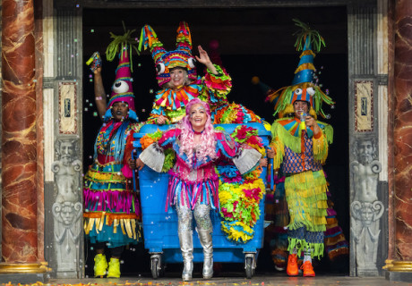 Theaterbrief aus Großbritannien – Britische Theater spielen nach dem Lockdown wieder vor Publikum, drinnen und draußen 