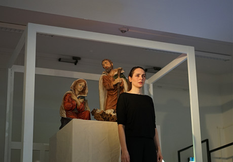 Mitleid. Die Geschichte des Maschinengewehrs - Thorsten Weckherlin inszeniert Milo Rau in Tübingen