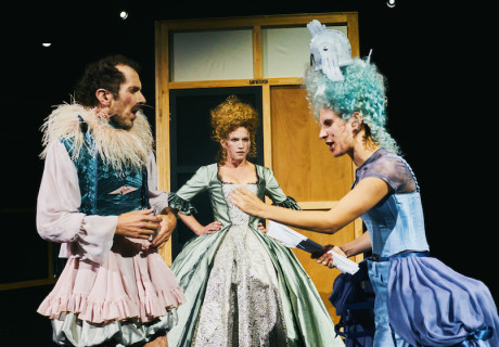 Molières Amphitryon – Bühnen Bern – Bruno Cathomas mixt sich eine Identitätskomödie frei nach Molière