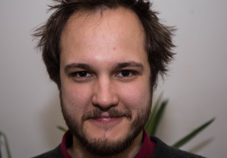 Gesprächsprotokoll: Lorenz Nolting, Regie-Studierender in Hamburg und Mitgründer des Jungen Ensemblenetzwerks, über die Schauspielausbildung unter Corona-Schutzvorkehrungen