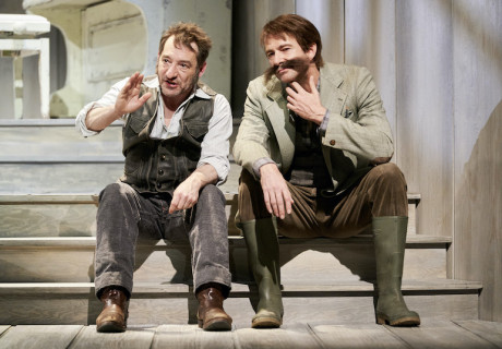 Onkel Wanja – Ernst Deutsch Theater Hamburg – Anatol Preissler inszeniert Tschechow als Komödie mit genauem Blick auf die Figuren