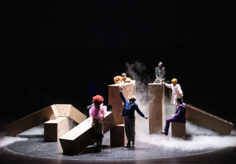 Pension Schöller – Staatstheater Cottbus – Max Simonischek liefert mit der Laufs-Jacoby-Klamotte beinhartes Komödientheater 