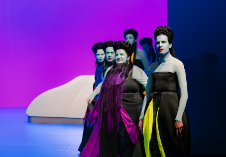 Penthesilea / Der Abend nach dem Begräbnis der besten Freundin – Schauspielhaus Graz – Franz-Xaver Mayr verschneidet Kleist mit Marlene Streeruwitz 