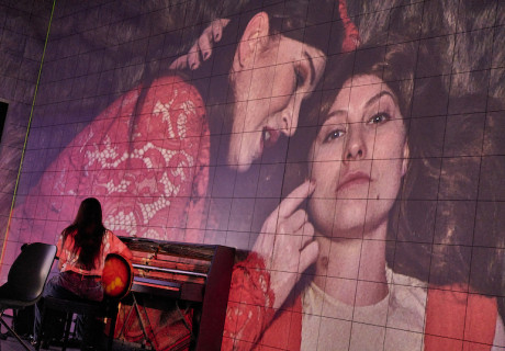 Die bitteren Tränen der Petra von Kant – Burgtheater Wien – Lilja Rupprecht inszeniert Rainer Werner Fassbinder