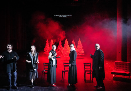 Radar Ost – Deutsches Theater Berlin – Geprägt von der politischen Realität zeigt das Festival zum letzten Mal starke künstlerische Positionen aus Osteuropa