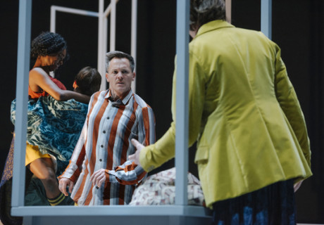 Richard II. – Burgtheater Wien – Johan Simons zeigt Shakespeares schlechten König als tragischen Träumer