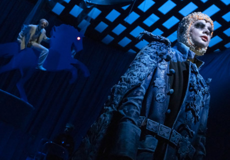 Der Sandmann – Thalia Theater Hamburg – Charlotte Sprenger enthebt E.T.A. Hoffmanns und Robert Wilsons Schauermärchen-Vorlage der Kulinarik