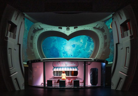 Sonne / Luft – Schauspielhaus Graz – Emre Akal inszeniert die Österreichische Erstaufführung von Elfriede Jelineks Textdoppel