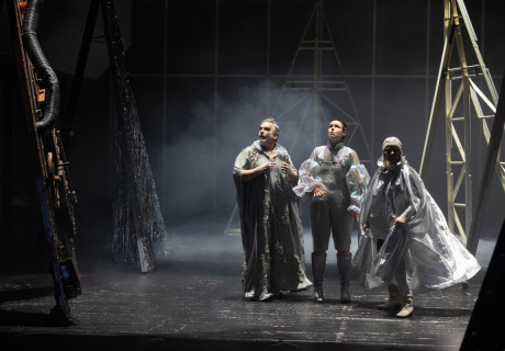 Sterni und die Astronauten – Staatstheater Schwerin – Milan Peschel bringt den letzten Teil seiner Trilogie auf die Bretter