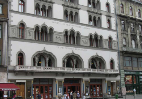 Theaterbrief aus Ungarn – Im Protest ungarischer Theaterstudent*innen geht es um viel mehr als eine Universitätsreform