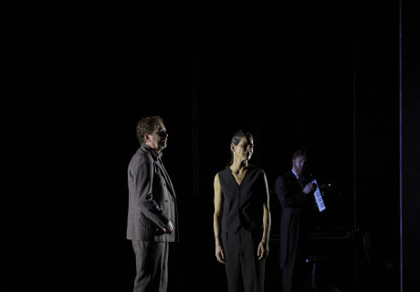 Der Tartuffe – Burgtheater Wien – Barbara Frey fasst Molière komisch und analytisch