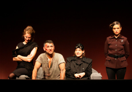 The Sequel – Nora Abdel-Maksoud erzählt am Berliner Gorki weiter vom Filmemachen in Zeiten der Political Correctness