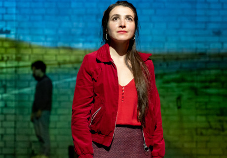 Vögel – Thalia Theater Hamburg – Hakan Savaş Mican erzählt Wajdi Mouawads Netflix-tauglichen Nahost-Familienthriller an der Gaußstraße