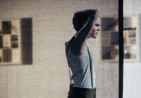 Watschenmann – Bérénice Hebenstreit adaptiert den Roman von Karin Peschka am Volkstheater Wien